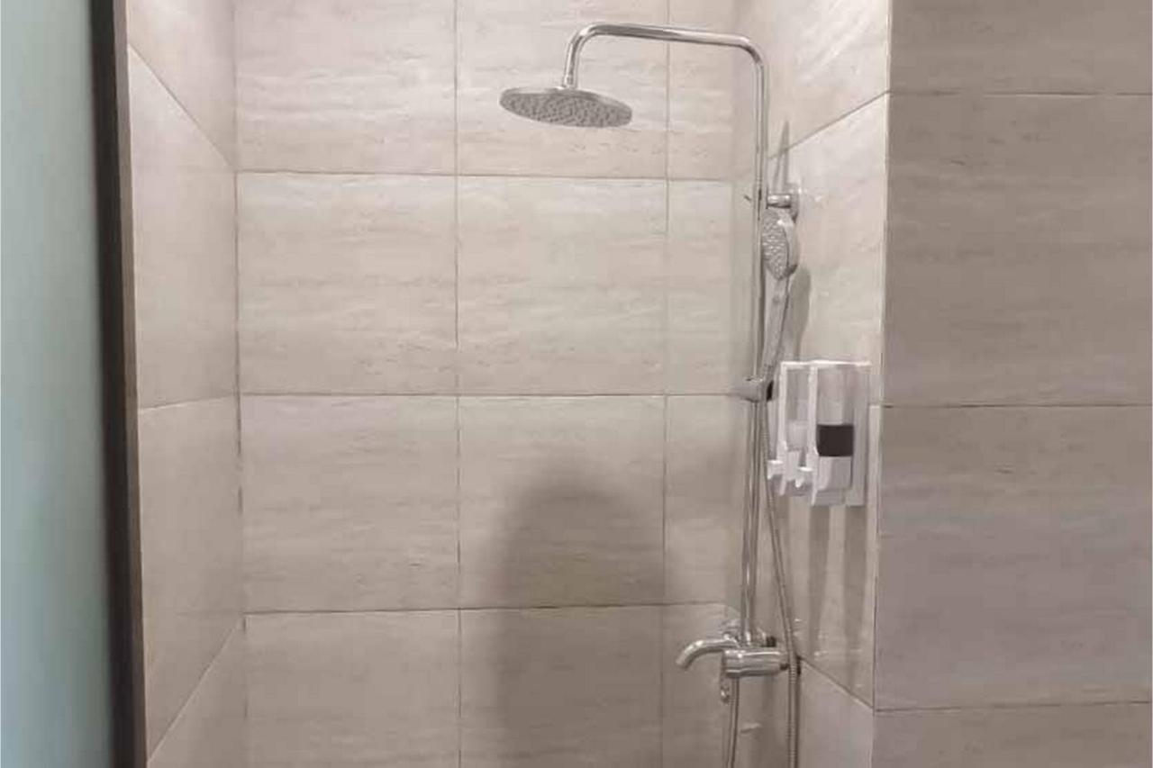 Jatiwangi Syariah Guest House Mitra Reddoorz Маджаленка Екстериор снимка